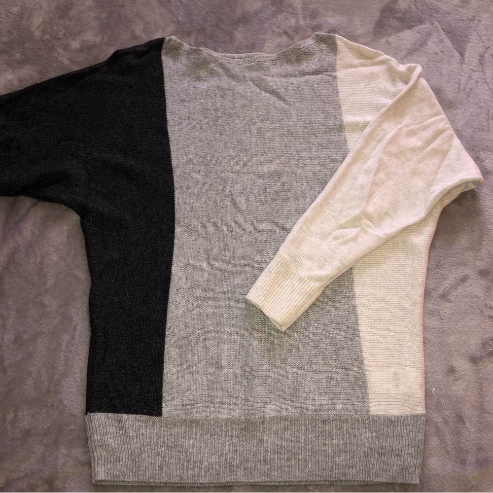 Reitmans black/ white/ grey warm cashmere scoop neck sweater top